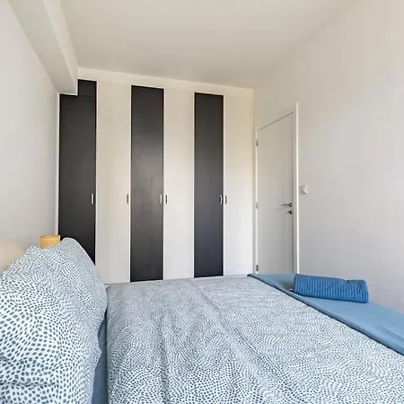 Apartament Beautiful 1br/1bar In E.u. District *