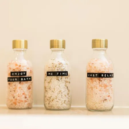 Luxury 3 Bedrooms Townhouse In Perfect Location *