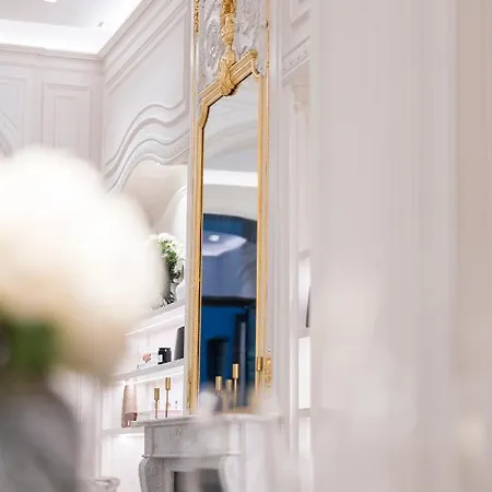 Luxury 3 Bedrooms Townhouse In Perfect Location * Brussels