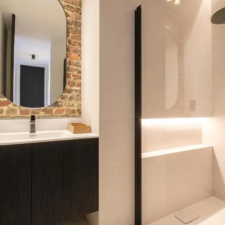 Spacieuse Maison De Ville Proposant 3 Aux Alentours Des Etangs D'ixelles Lejlighed *