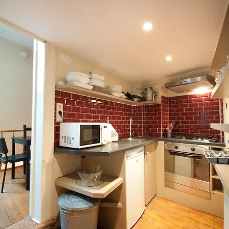 Be And Be Sablon 11 Apartament *