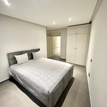 Luxury Brand New Apartment *