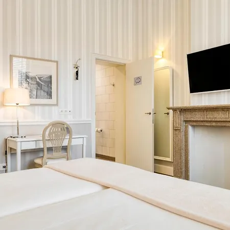 Made In Louise Hotel 3*
