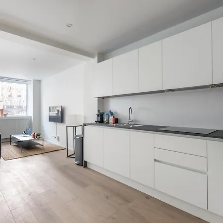 Sweett - De Brouckere Apartment