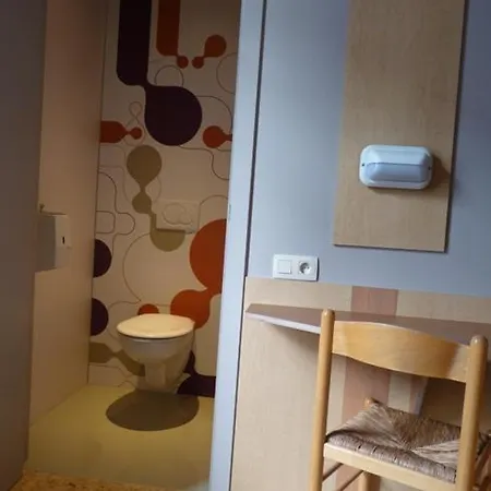 斯利普维尔青年旅馆 旅馆 *