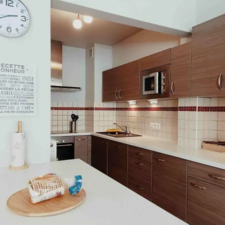 Cozy 2 Bedroom - Metro Montgomery *