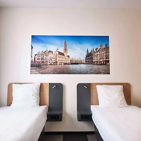 Easyhotel Centre