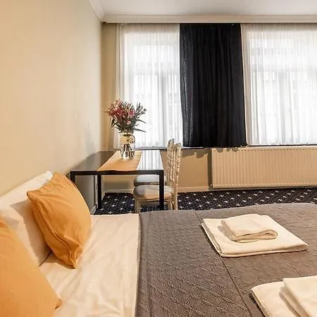 Dupont Gare Du Nord Apartment *