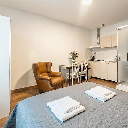 Apartment Dupont Gare Du Nord *