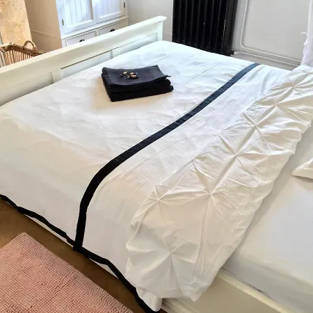 Calm, & Birdsong Alloggio in famiglia