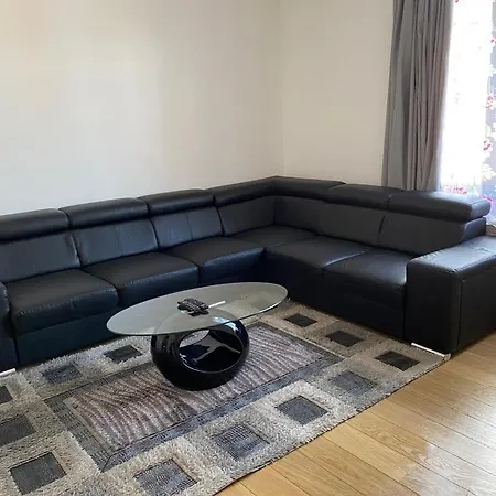 Au Centre De Pret Du