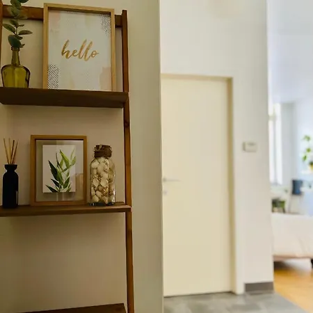 公寓 Down-town 1 Bedroom Flat