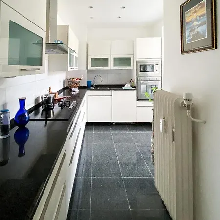 Elegance ,space & Luxury In شقة بروكسل