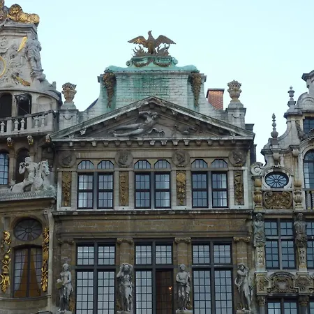 Avenue Louise Trademark Collection By Wyndham Hotel