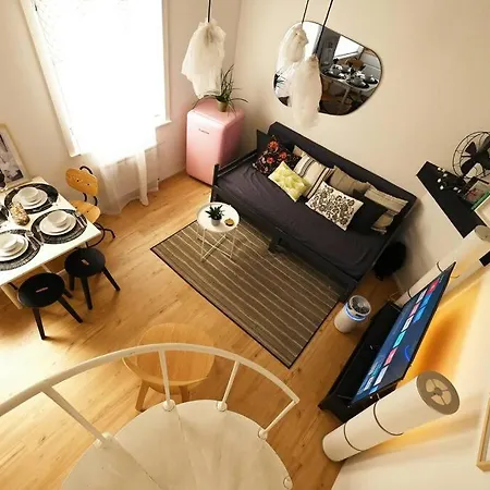 Stylish Duplex In The Heart Of Centre