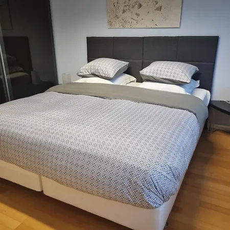 Magnifique Appartement- Expo Laeken Apartmán Brusel
