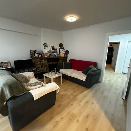 Alexanor Cosy Private In A Shared Rum i privatbostad Bryssel