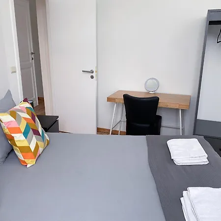 Appartamento New Cozy In Porte De Hal *