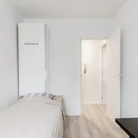 Beautiful Fully Renovated * Brussel