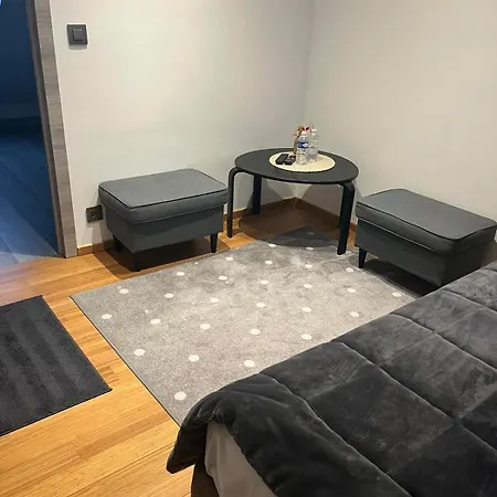 Au Marolles Atomium * Bruxelles