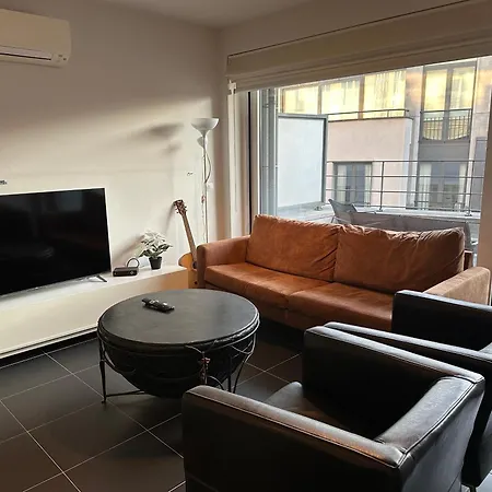 Apartment In Center