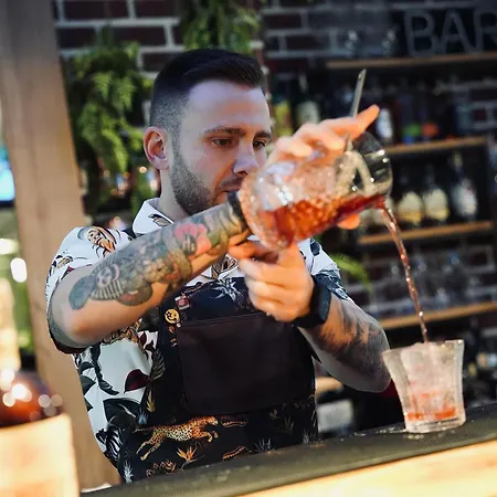 Bedford Szálloda 3*