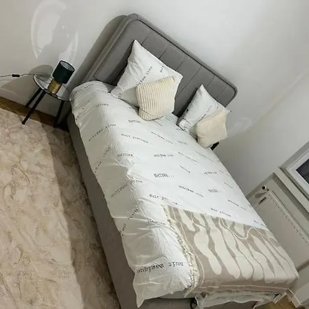 Centre - Ixelles - Avenue Louise - Chic Apartment Brüssel