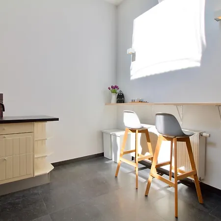Heart Of Grand Place - Stunning 3br Triplex Daire *