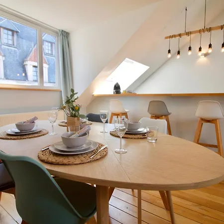 Heart Of Grand Place - Stunning 2br Duplex 公寓