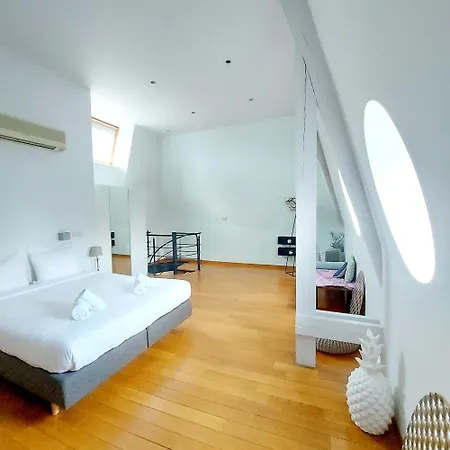 Apartamento New Stylish Grand Place Center Duplex