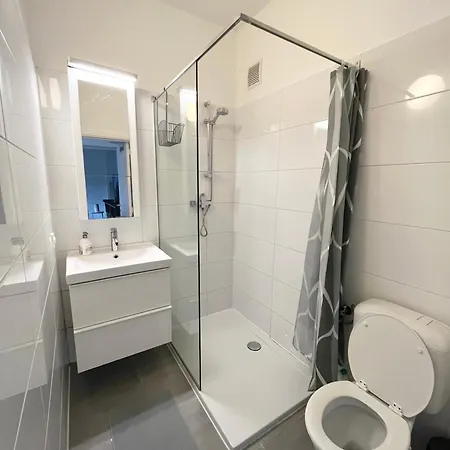 Apartament Beautiful One Bedroom Flat Flagey