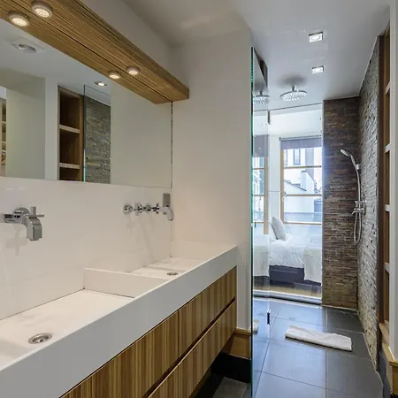 Apartamento Couronne Bruxelas