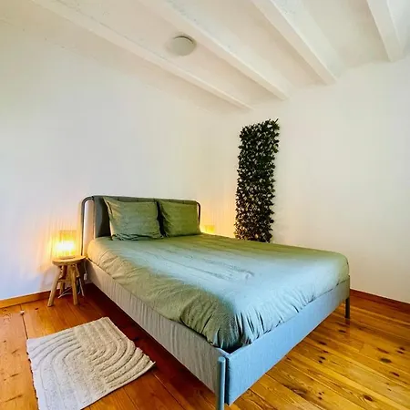 Διαμέρισμα Down Town Oasis-spacious Loft With Private Parking *