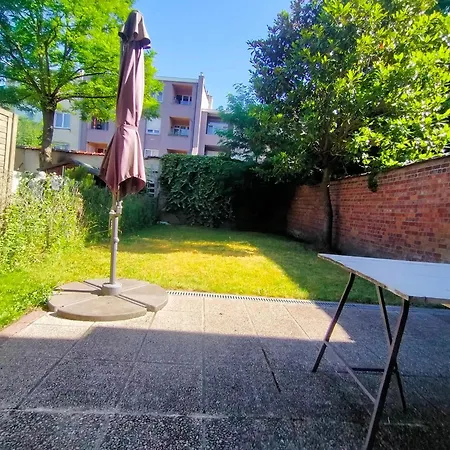 Privee Dans Maison Privatunterkunft *