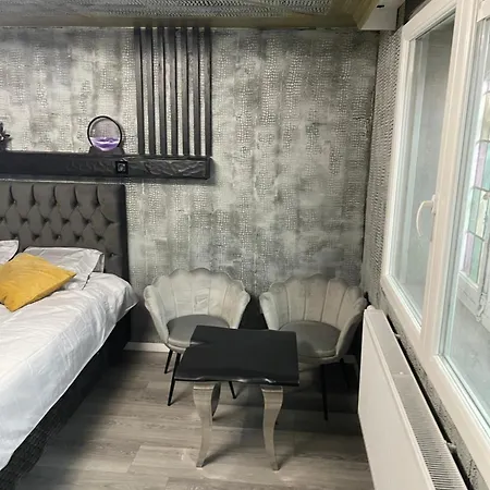 Jungle Romantic - Private Jacuzzi - * Brussel