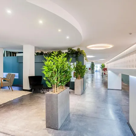 Louise Hotel 3*