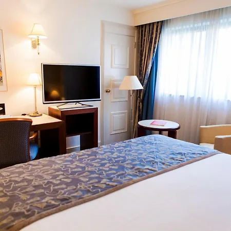 Le Chatelain Szálloda 5*