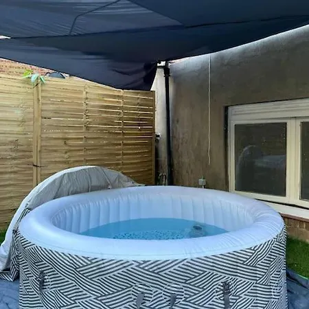 Appartement Avec Jardin Et Jacuzzi - Koekelberg