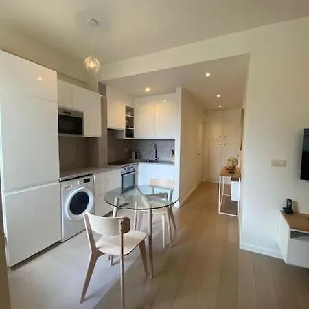 Apartment 1 Avec Parking Au Coeur De 2d Brussels