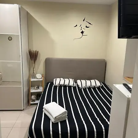 Avec Terrasse Privee Et Garage Rez De Chaussee Lumineux דירה