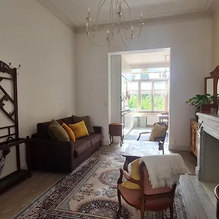 Voltaire * 布鲁塞尔