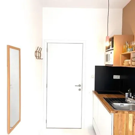 公寓 Chez Louise - A Haven Of Peace In *