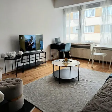 Prime Nest Cozy Eu Quarter Lägenhet