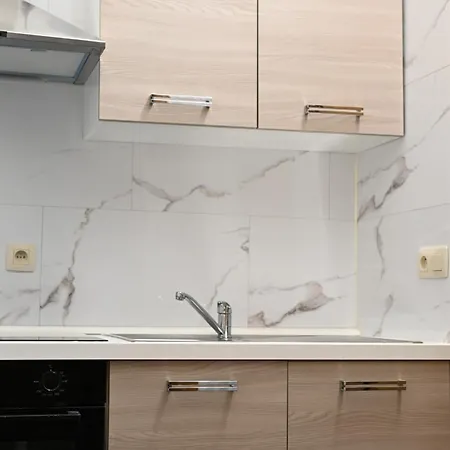 Midi Apartment