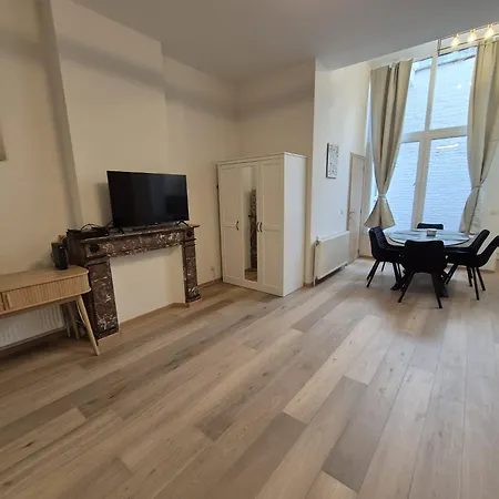 Tasson Snel Center Of