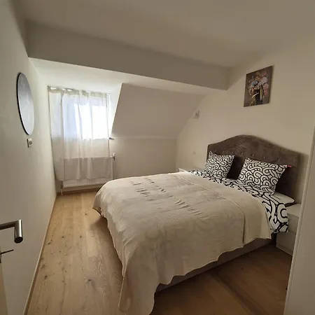Lägenhet Cosy Duplex In Center Of *