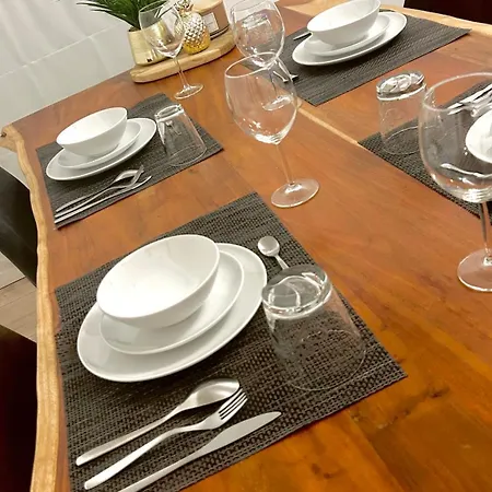 Charming Two Bedroom Flat - Nato - شقة بروكسل