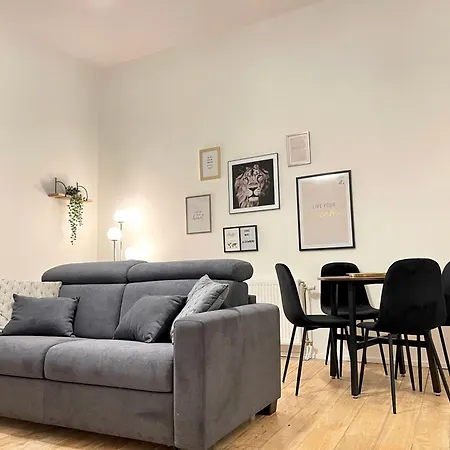 아파트 Charming Uccle - 1 Bedroom *