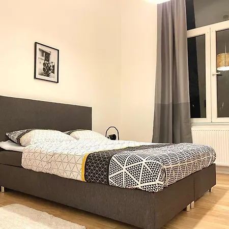 Charming Uccle - 1 Bedroom アパート ブリュッセル