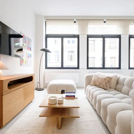 Flats De La Trinite Apartment